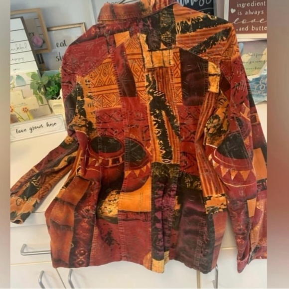 Chico's Abstract Graffiti - Picture 5 of 12